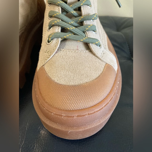 (NEW) ZARA Hiking Boots 7.5 - Picture 7 of 7